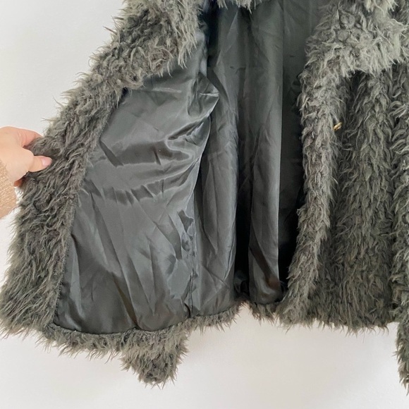 Vero Moda Green Fuzzy Faux Fur Open Front Double Breasted Jacket - Picture 3 of 5